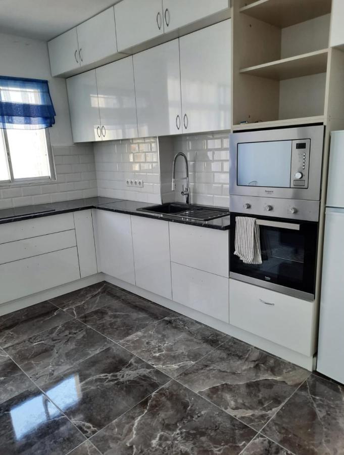 Апартаменты Studio For Rent In Torremolinos -Malaga For Vacations Studio Alquiler Para Vacationes, Studio Te Huur Voor Vacantie Calle Rio Mesa 5 Экстерьер фото